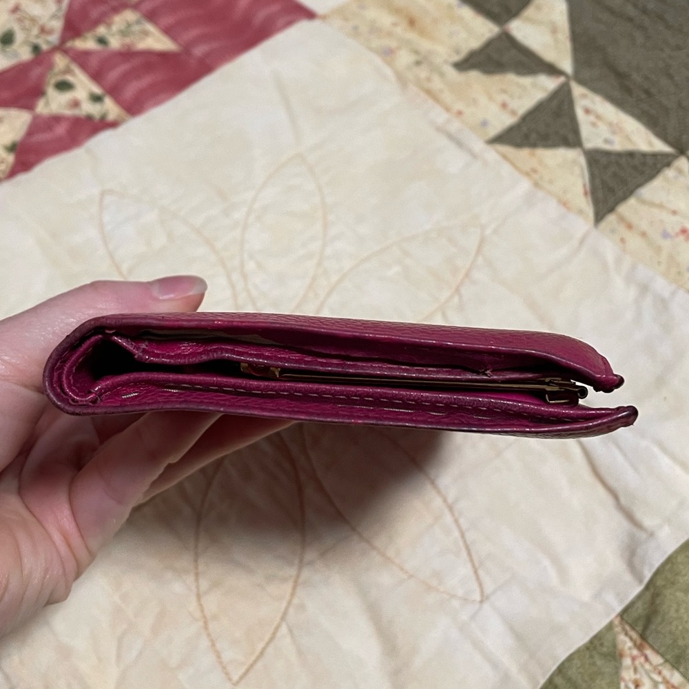 CHANEL Caviar Magenta Pink Kisslock Wallet - Picture 6 of 14